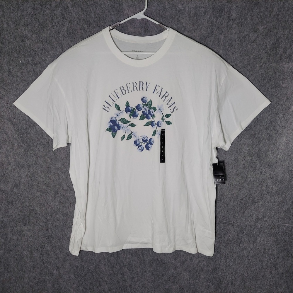 Torrid Cotton T Shirt Plus 2 2X White Cottagecore Blueberry Farms Graphic Tee